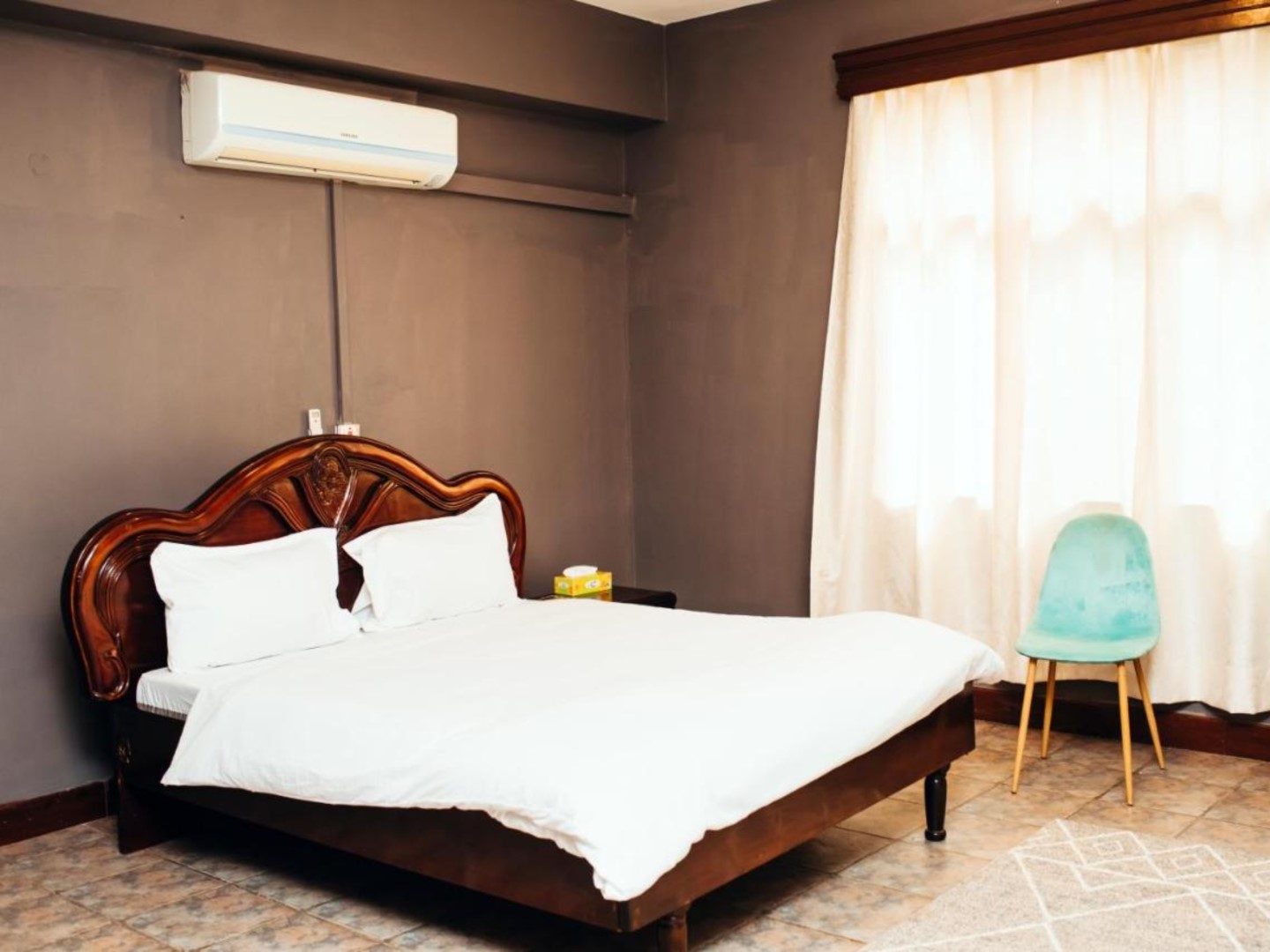Family Room with Balcony at Olivia Guesthouse